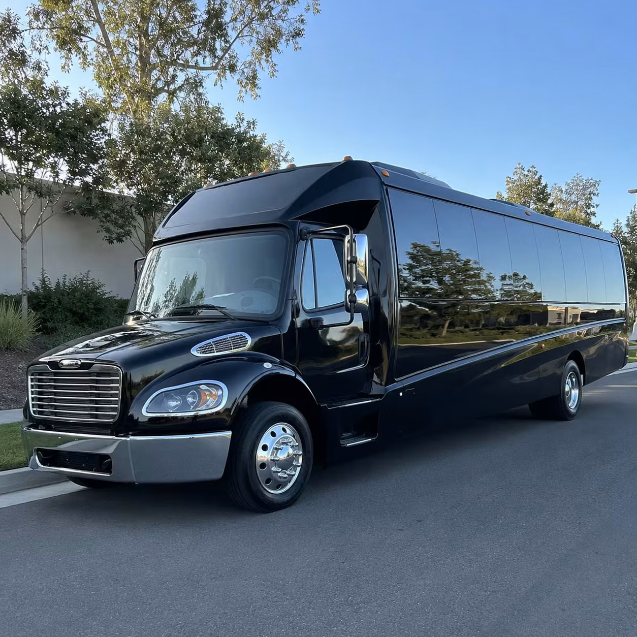 minibus rentals for youth sports teams and travel leagues in lawrence